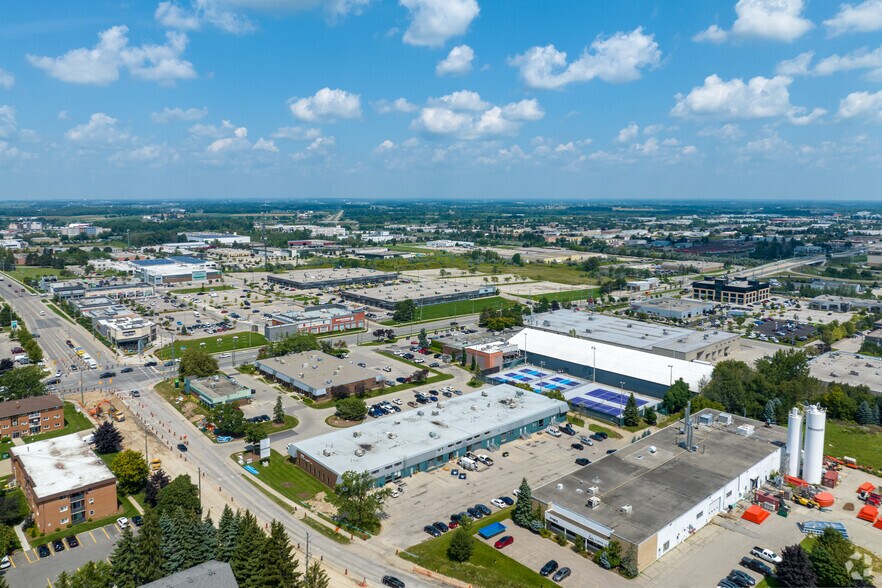 More Photos Of 564 Weber St N, Waterloo Flex For Lease