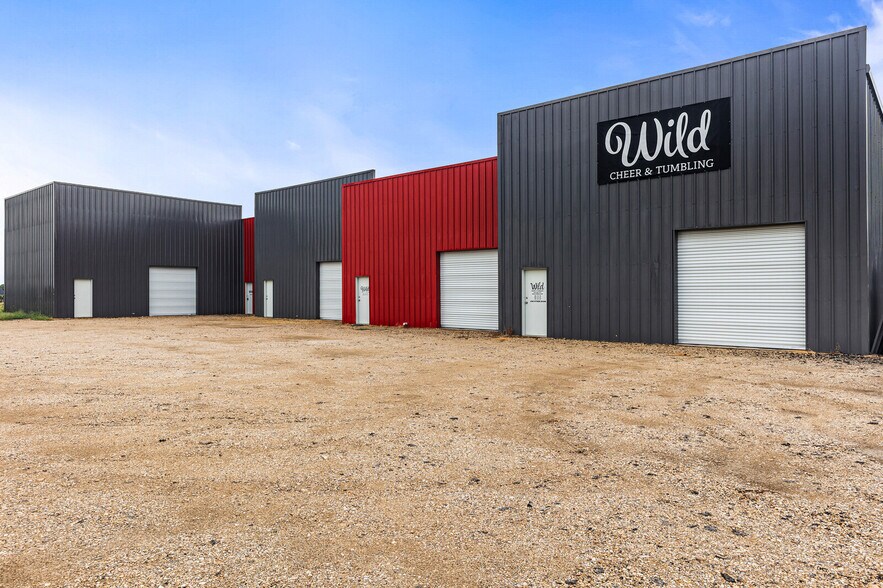 More Photos Of 6854 Old Lorena Rd, Lorena Coworking Space