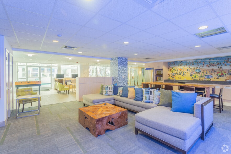 More Photos Of 205 34th St, Virginia Beach Apartments For Lease