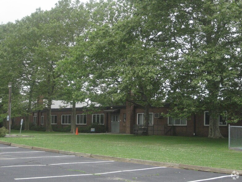 More Photos Of 53 Verbena Dr, Commack Specialty For Sale