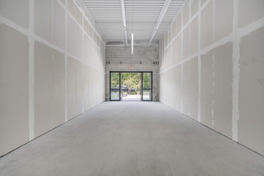 More Photos Of 3370 Rouse Rd, Orlando Storefront For Sale