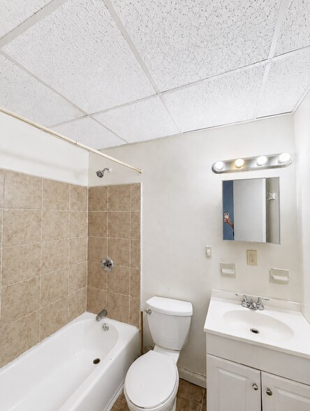 More Photos Of 246-252 North St, New Britain Apartments For Sale