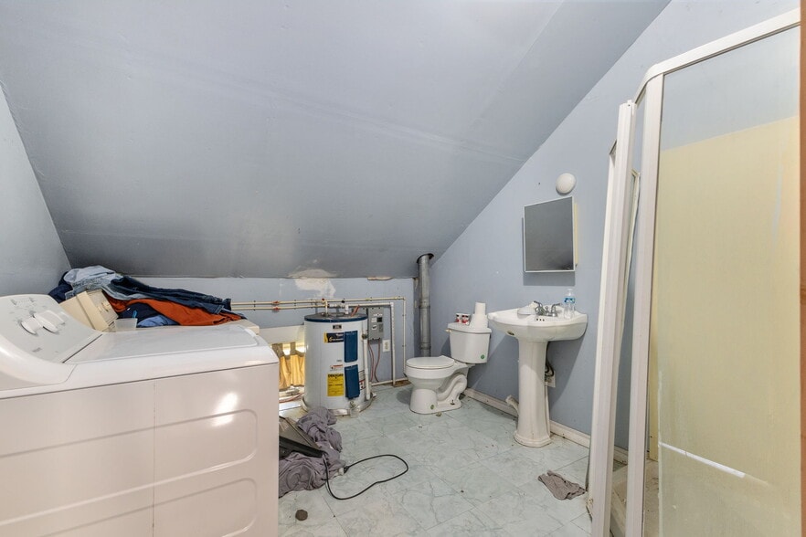 More Photos Of 13 Leonard St, Gansevoort Religious Facility For Sale