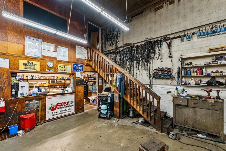 More Photos Of 2901 Randleman Rd, Greensboro Auto Repair For Sale
