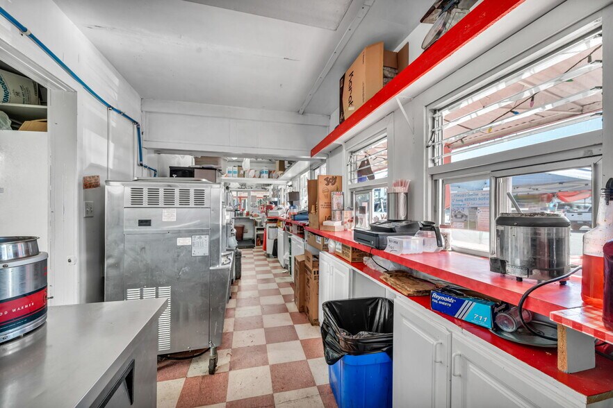 More Photos Of 198 Main St, Bridgeport Restaurant For Sale