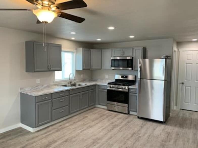 More Photos Of 415 S 11th E, Mountain Home Multifamily For Sale