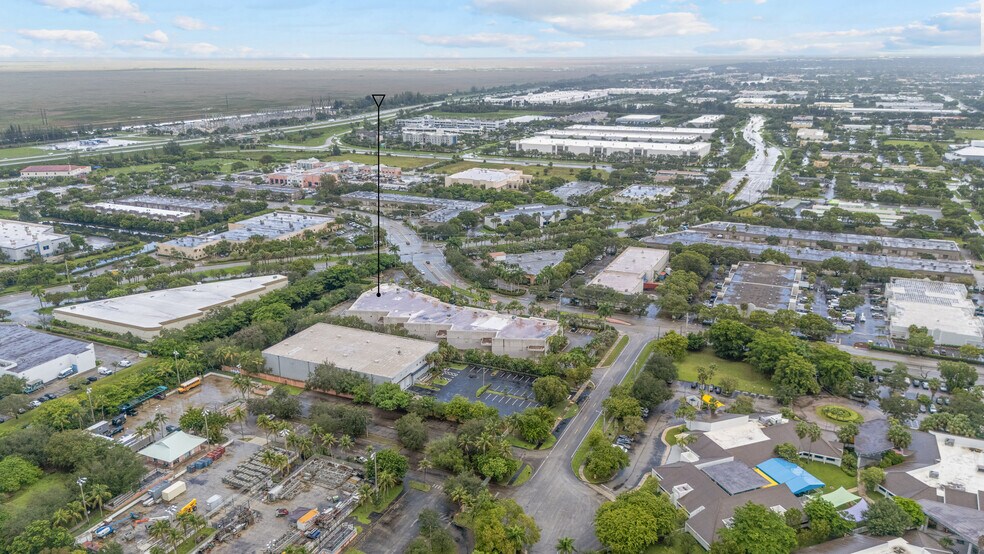 More Photos Of 10300-10380 NW 53rd St, Sunrise Distribution For Lease