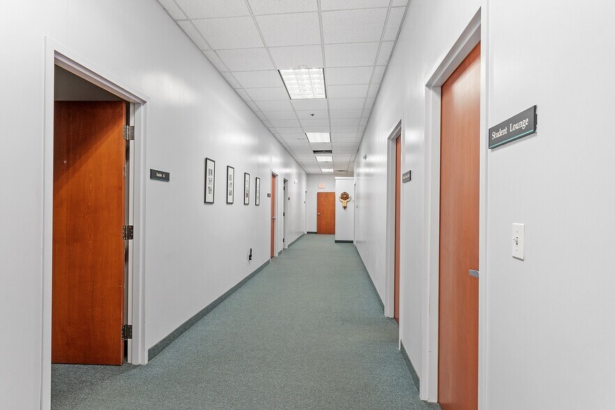 More Photos Of 333 Shrewsbury St, Worcester Warehouse For Sale