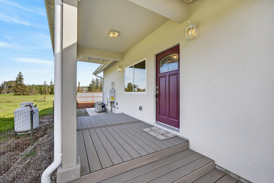More Photos Of 25265 Carlsbad Ave, Davis Apartments For Sale