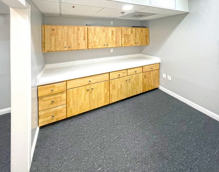More Photos Of 638 Webster St, Oakland Office For Sale