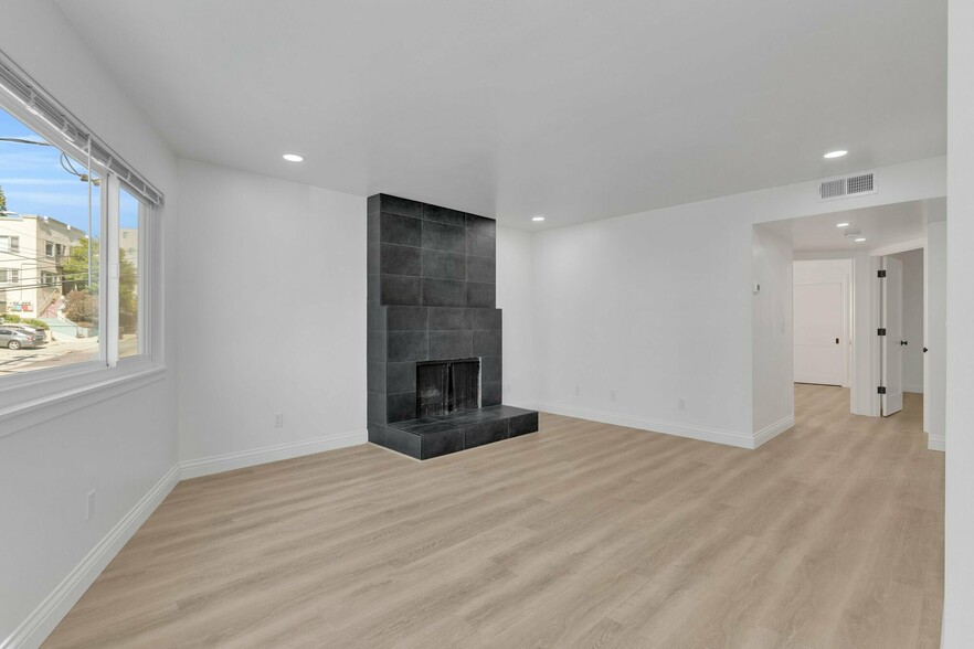 More Photos Of 262 Hanover Ave, Oakland Apartments For Sale
