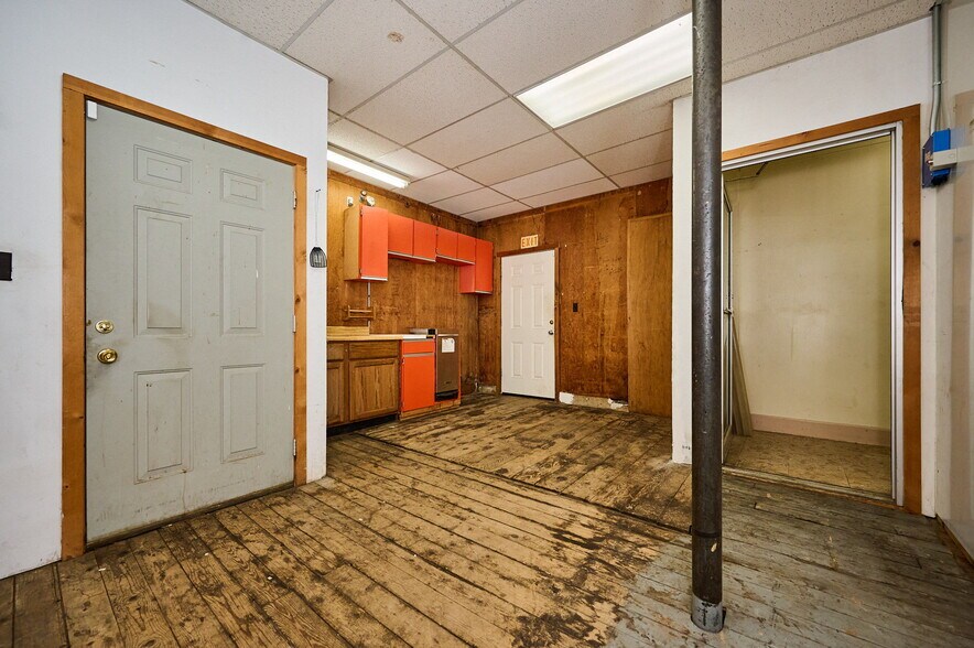 More Photos Of 42-44 Pleasant St, Easthampton Storefront Retail Residential For Sale