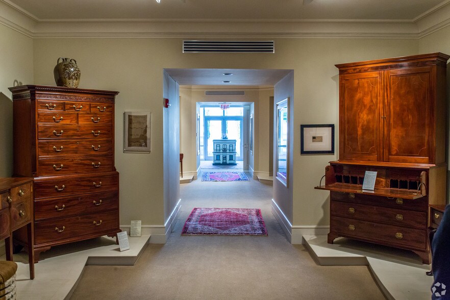 More Photos Of 40 Calhoun St, Charleston Office For Lease