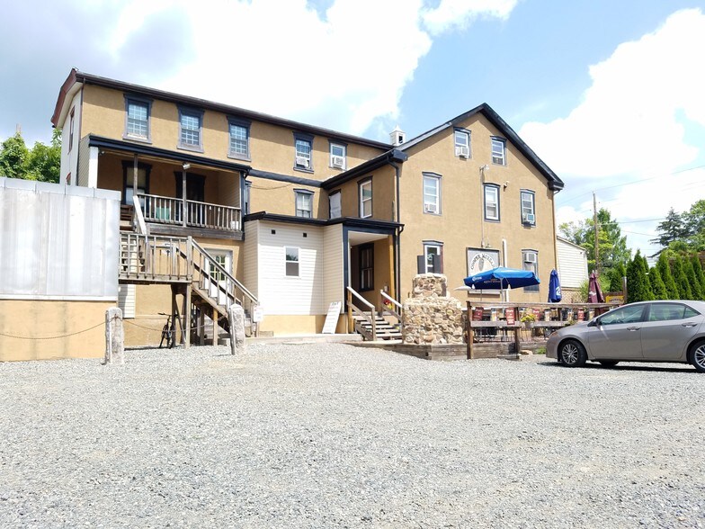 More Photos Of 140 Barto Rd, Barto Restaurant For Sale