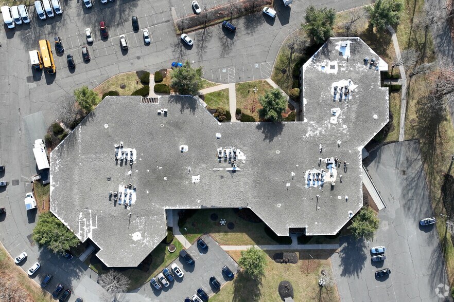 More Photos Of 100 Corporate Pl, Peabody Unknown For Lease