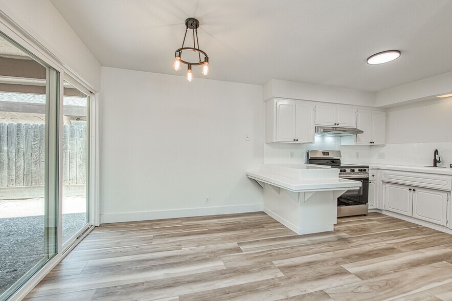 More Photos Of 523 W Mesa Ave, Clovis Apartments For Sale