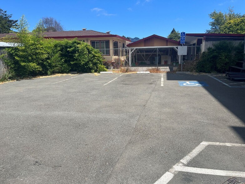 More Photos Of 2575 San Pablo Ave, Berkeley Freestanding For Lease