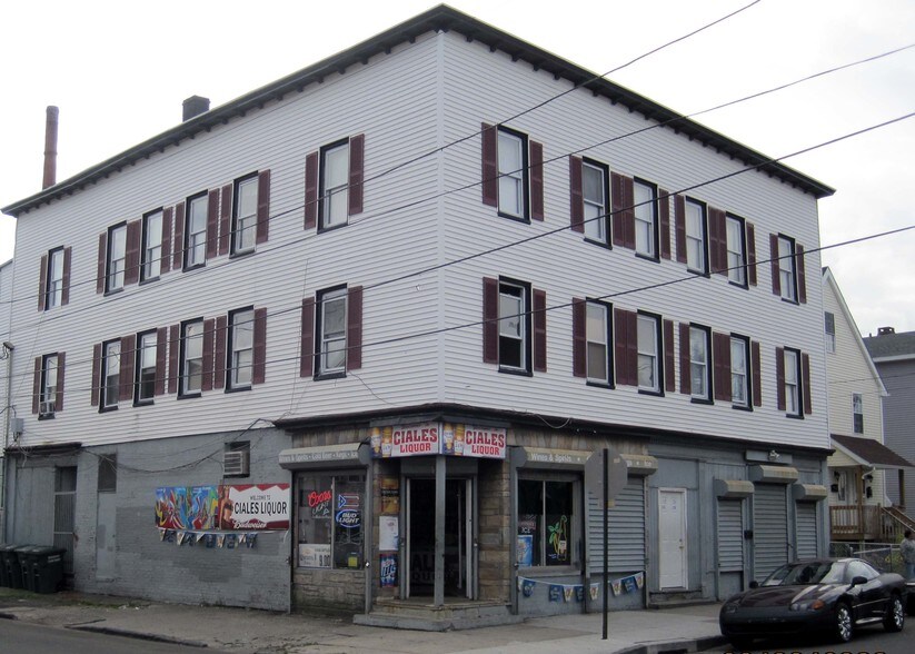 Primary Photo Of 534-540 Hallett St, Bridgeport Apartments For Sale