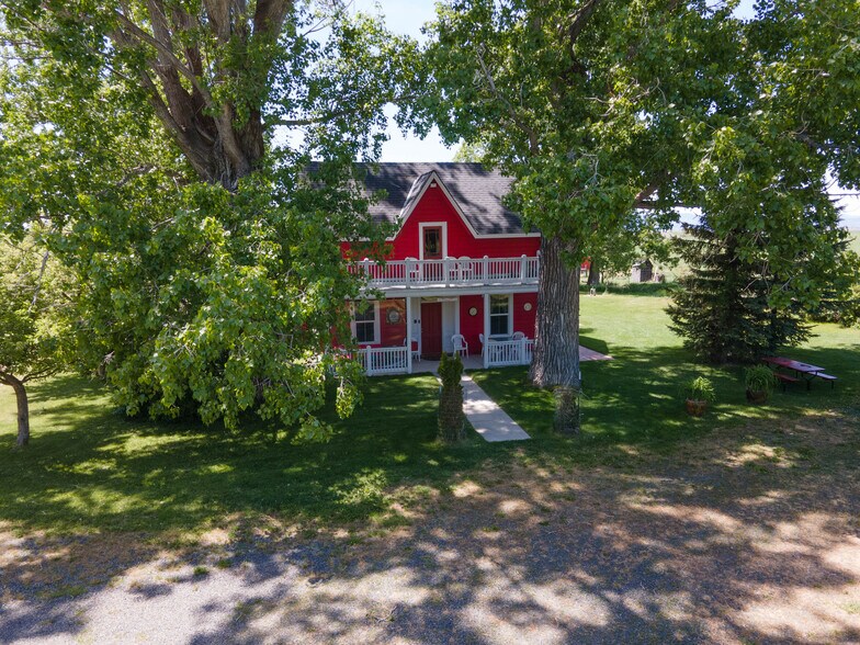 More Photos Of 15682 Highway 395, Lakeview Land For Sale