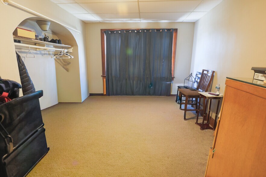 More Photos Of 3700 E Pulaski Ave, Cudahy General Retail For Sale