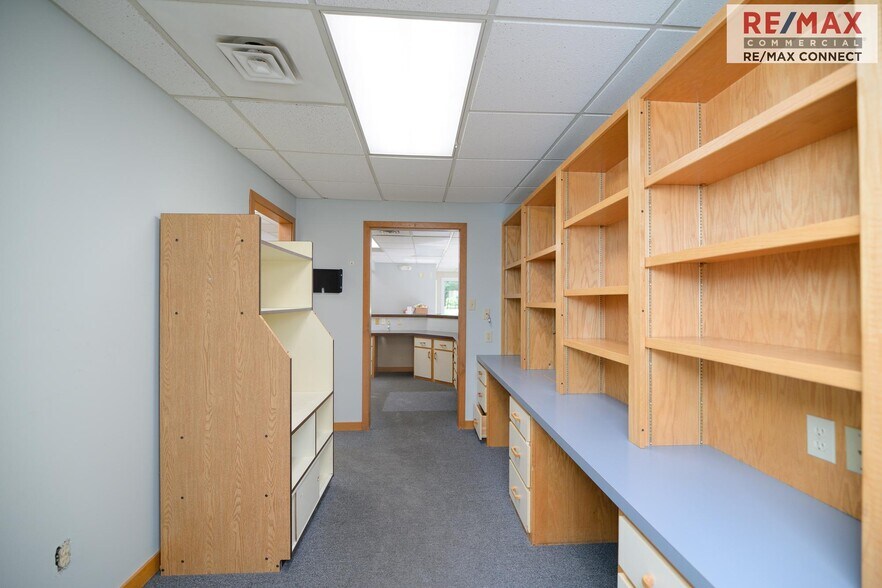 More Photos Of 3440 Hampton Hwy, Yorktown Office For Sale