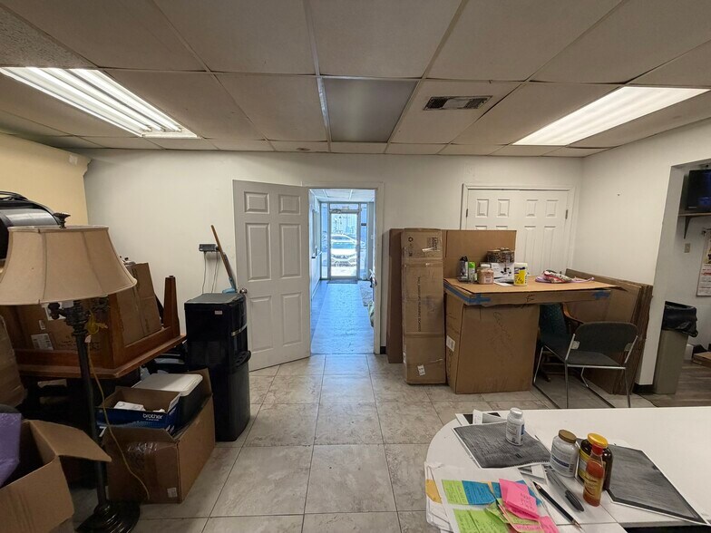 More Photos Of 2601 Lexington St, Kenner Warehouse For Sale