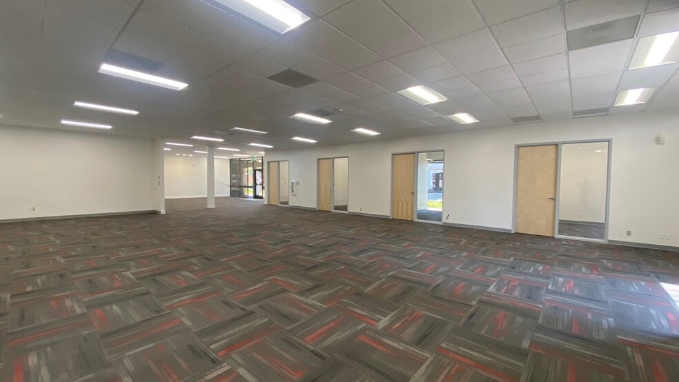 More Photos Of 928-930 Benecia Ave, Sunnyvale Research And Development For Lease