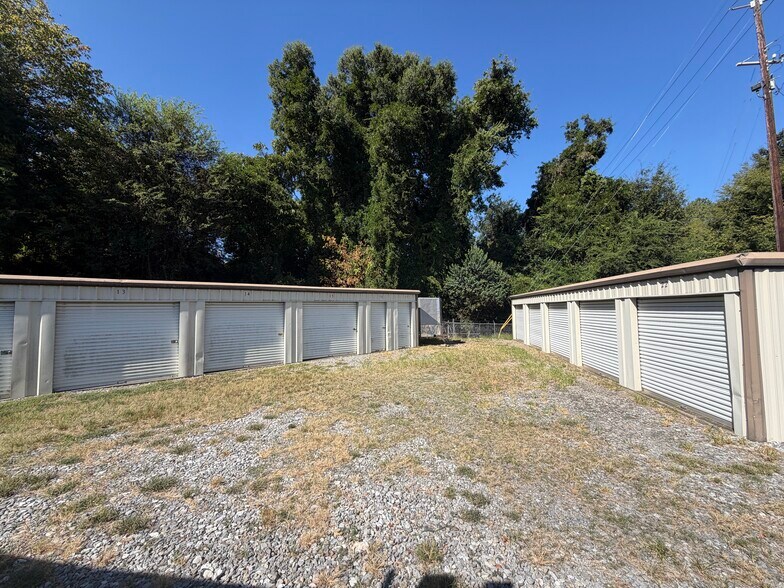 More Photos Of 1200 Dean Ave SE, Rome Self Storage For Sale