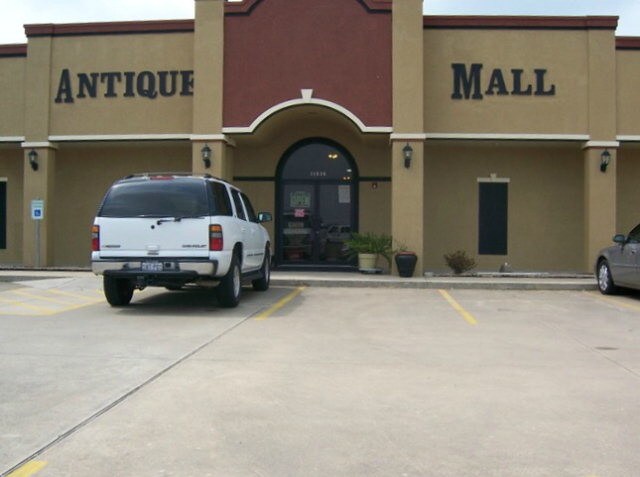 More Photos Of 12273 IH-10 E, Orange Auto Dealership For Sale