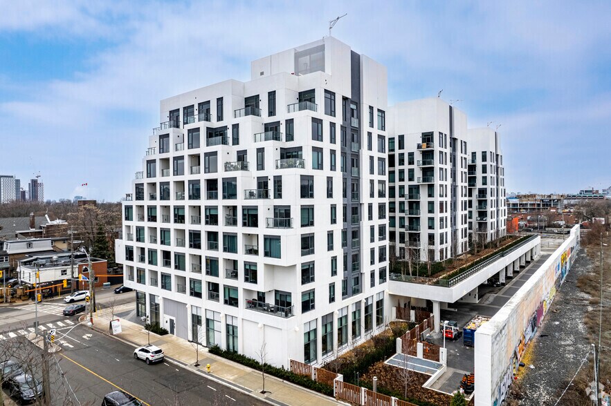 More Photos Of 280 Howland Ave, Toronto Apartments For Lease