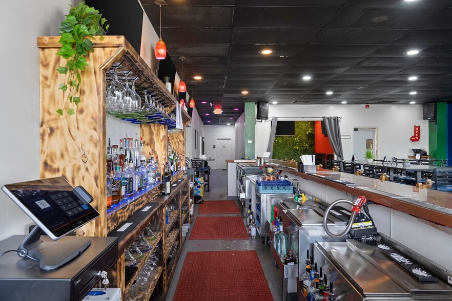 More Photos Of 11020- 11061 Anderson Rd, Piedmont Restaurant For Sale