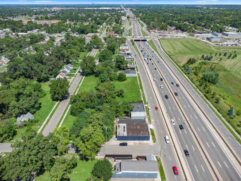 More Photos Of 8411 Southfield Fwy, Detroit Auto Dealership For Sale