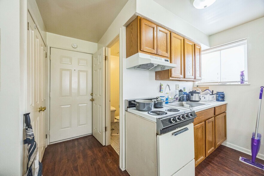 More Photos Of 52 S Morton Ave, Morton Apartments For Sale