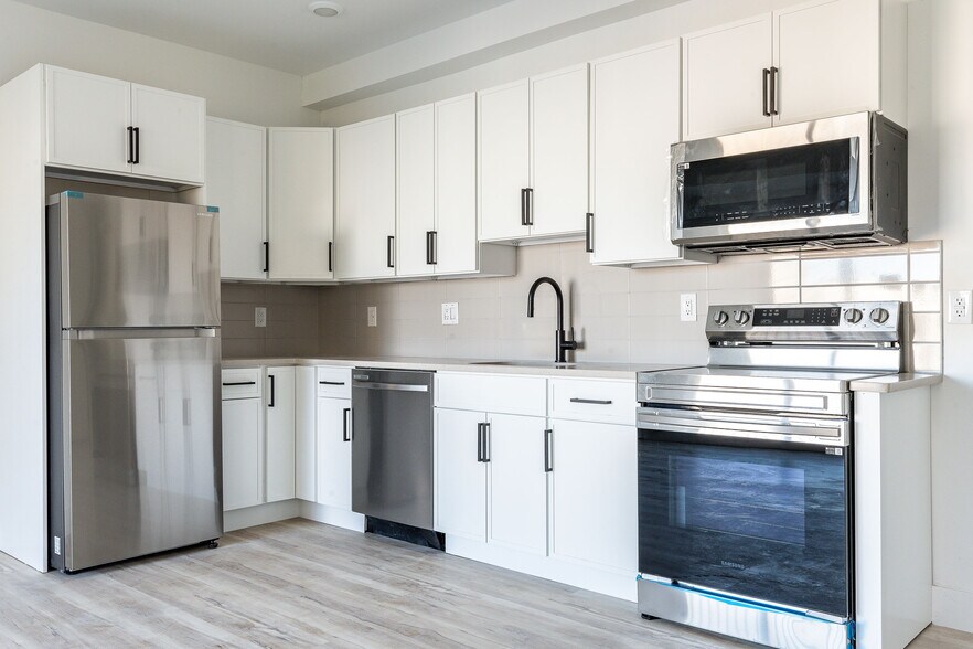 More Photos Of 809 Diamond St, Philadelphia Apartments For Sale