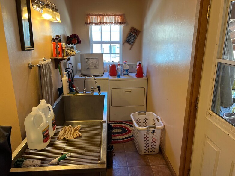 More Photos Of 7300 FS Road S 530 - A, Zenia Specialty For Sale