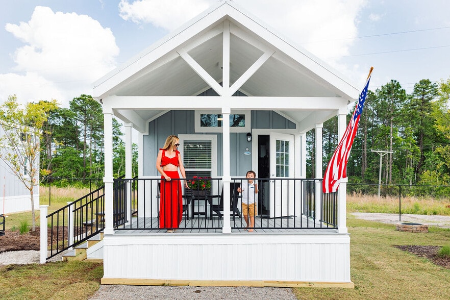 More Photos Of 730 E Ocean Rd, Holly Ridge Trailer Camper Park For Sale