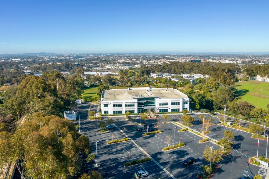More Photos Of 10301 Meanley Dr, San Diego Office For Lease