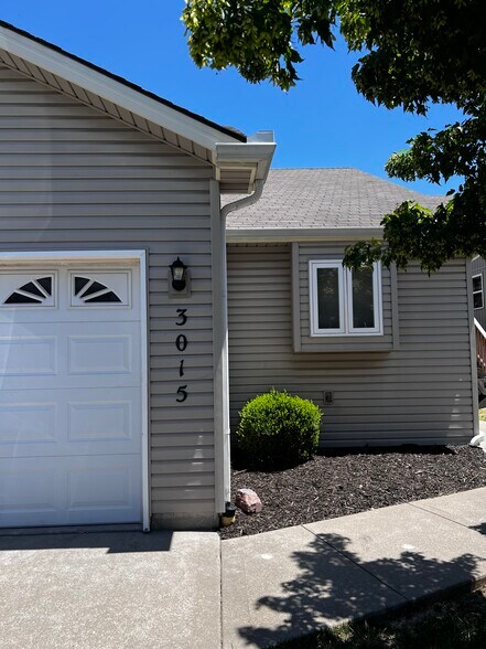 More Photos Of 3005-3033 S Shrank Cir, Independence Apartments For Sale