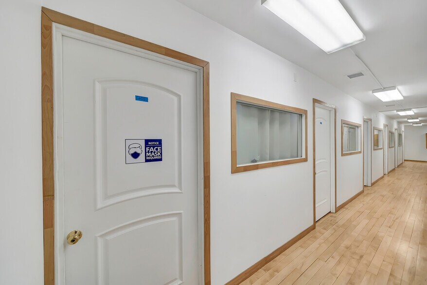 More Photos Of 830 S Main St, Santa Ana Freestanding For Sale