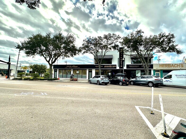 More Photos Of 2200-2220 Central Ave, Saint Petersburg Loft Creative Space For Lease