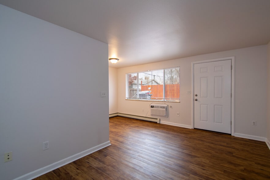 More Photos Of 208 S Jefferson Ave, Loveland Apartments For Sale