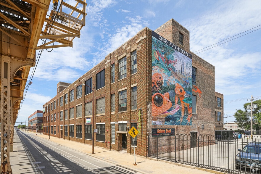 More Photos Of 4348 W Lake St, Chicago Warehouse For Lease