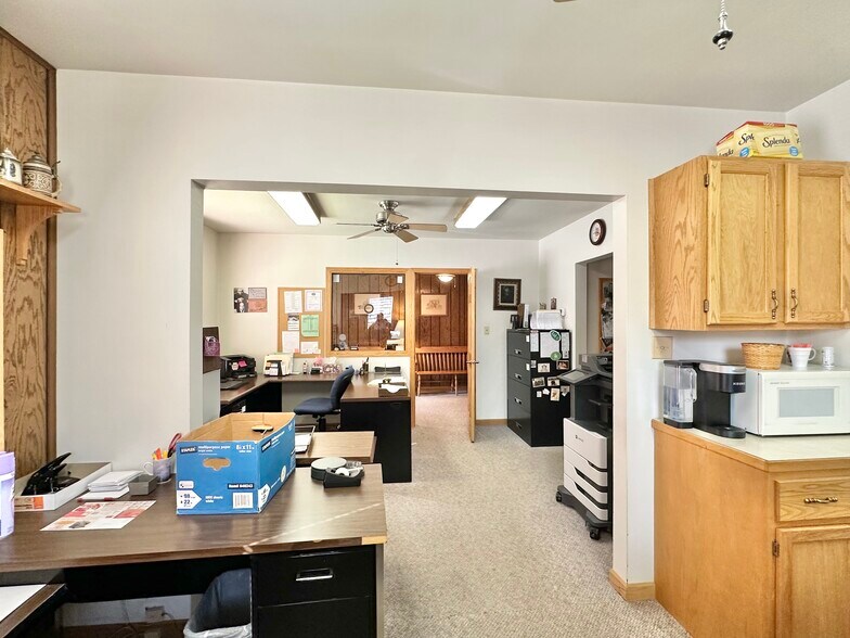 More Photos Of 510 Ridge Rd, Munster Office For Lease