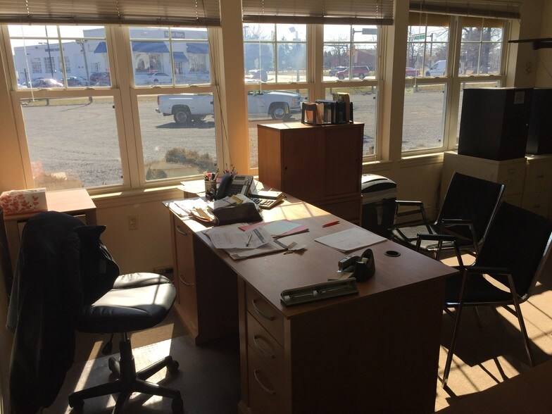 More Photos Of 1499 E Philadelphia Ave, Gilbertsville Storefront Retail Residential For Sale
