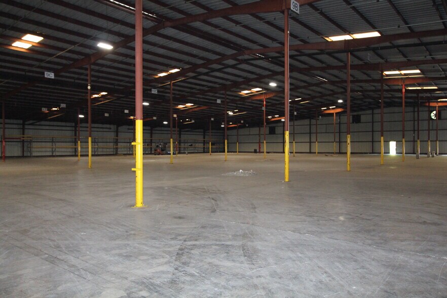 More Photos Of 4501 E Palmetto St, Florence Warehouse For Sale