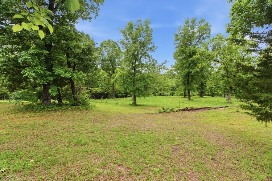 More Photos Of 34 Indian Oaks, Isabella Specialty For Sale