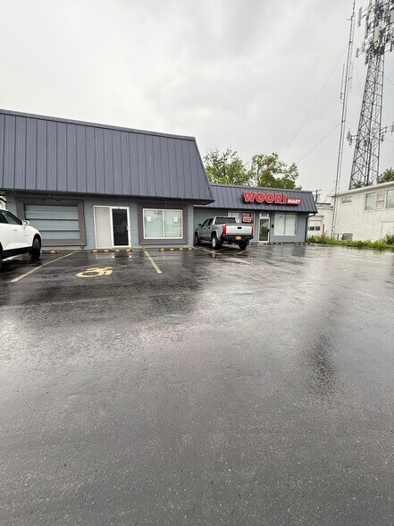 Primary Photo Of 838 Niagara Falls Blvd, Buffalo Convenience Store For Sale