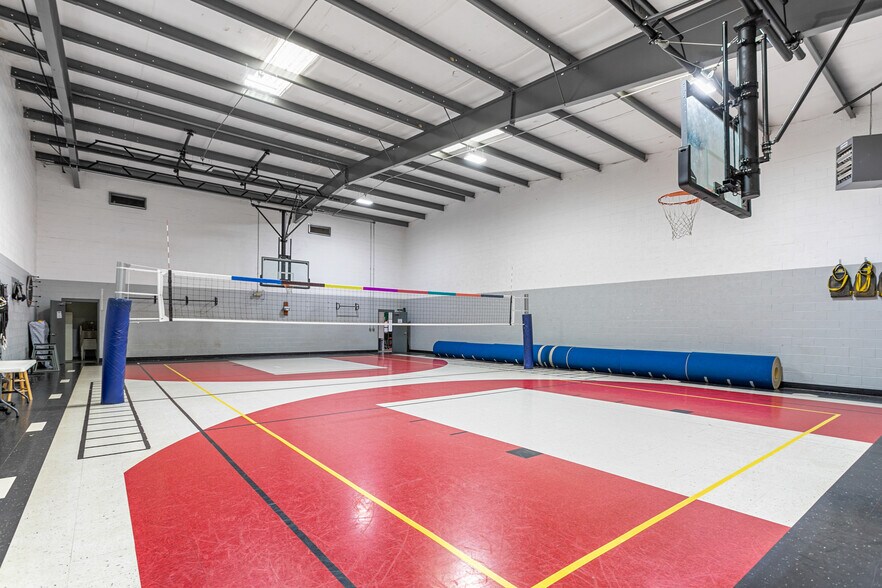 More Photos Of 2233 W Hanford Rd, Burlington Freestanding For Sale