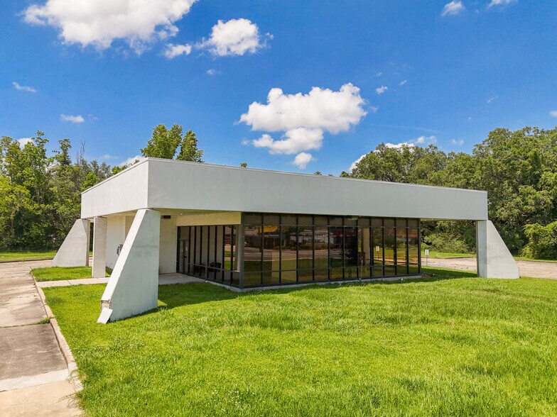 More Photos Of 41012 Highway 42, Prairieville General Retail For Sale