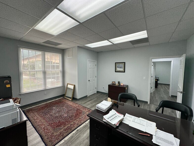 More Photos Of 316-326 Neff Ave, Harrisonburg Office For Lease